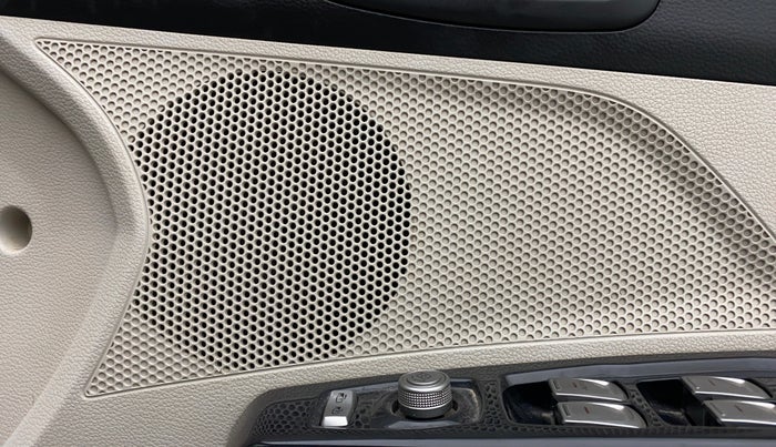 2019 Mahindra XUV300 W8 1.5 DIESEL, Diesel, Manual, 73,802 km, Speaker