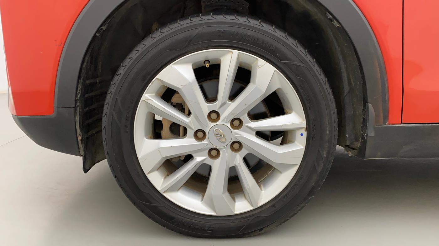 2019 Mahindra XUV300 W8 1.5 DIESEL, Diesel, Manual, 73,802 km, Left Front Wheel