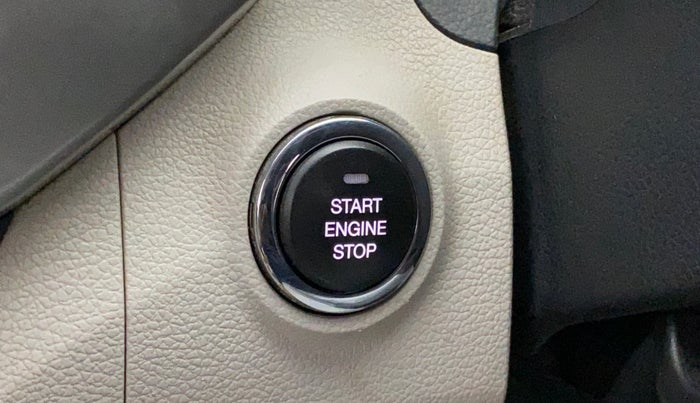2019 Mahindra XUV300 W8 1.5 DIESEL, Diesel, Manual, 73,802 km, Keyless Start/ Stop Button