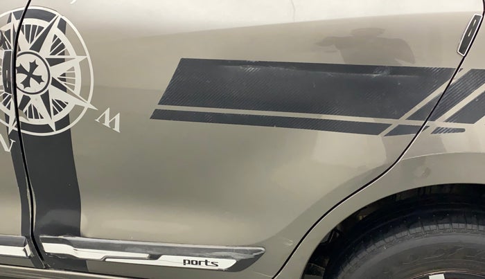 2018 Maruti Swift VXI, CNG, Manual, 99,078 km, Rear left door - Slightly dented