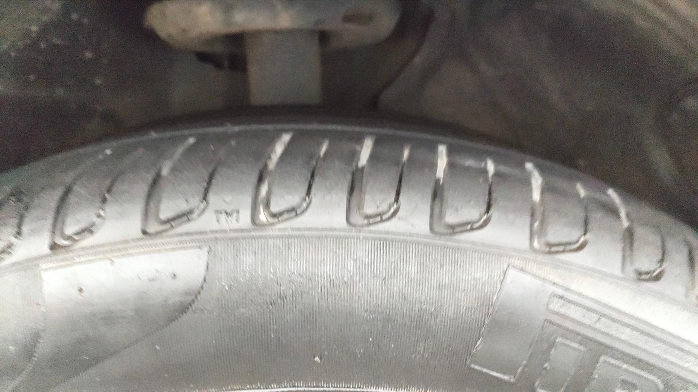 2024 Mercedes Benz GLA Class 200, Petrol, Automatic, 22,654 km, Right Front Tyre Tread