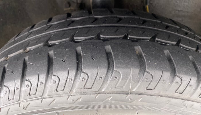 2018 Maruti Wagon R 1.0 VXI OPT AMT, Petrol, Automatic, 7,024 km, Right Front Tyre Tread