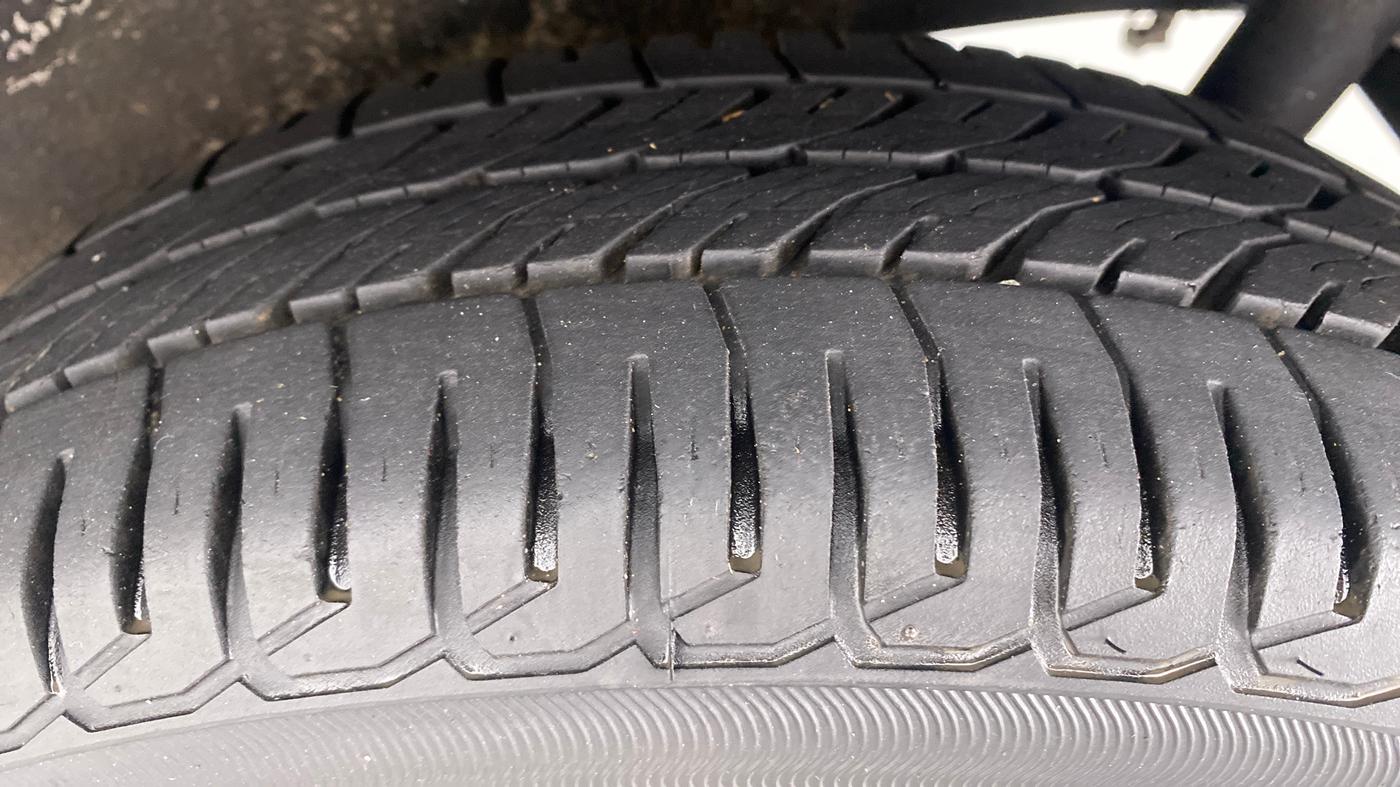 2018 Maruti Wagon R 1.0 VXI OPT AMT, Petrol, Automatic, 7,024 km, Left Rear Tyre Tread