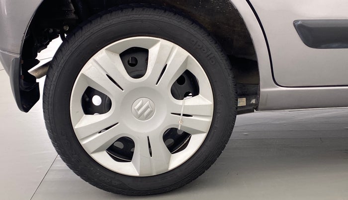 2018 Maruti Wagon R 1.0 VXI OPT AMT, Petrol, Automatic, 7,024 km, Right Rear Wheel