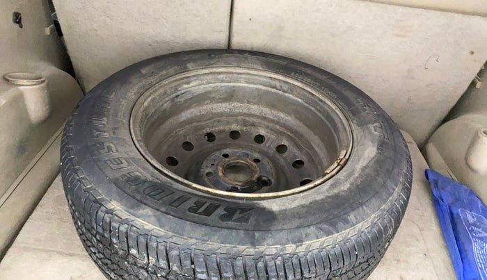 2016 Mahindra XUV500 W10 AT, Diesel, Automatic, 1,22,657 km, Spare Tyre