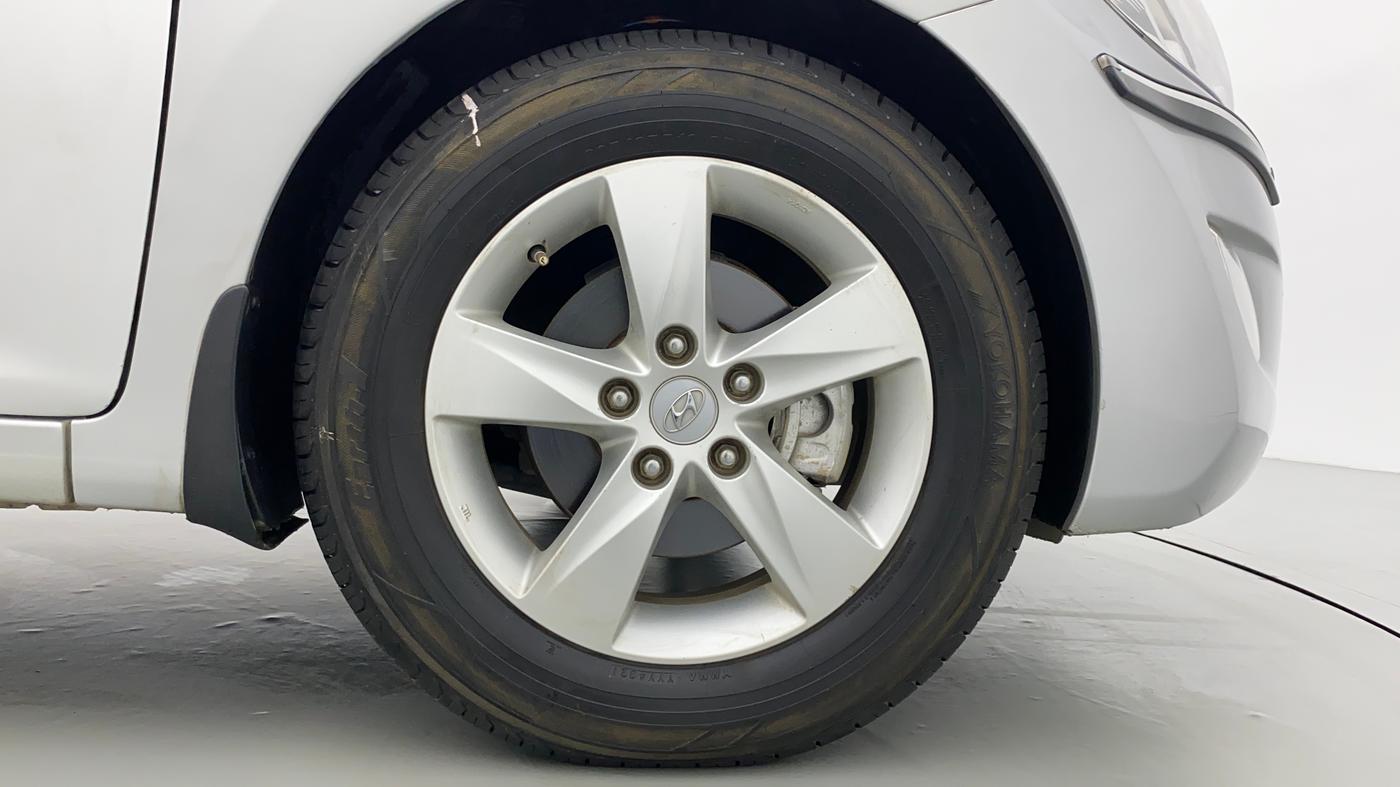 2015 Hyundai New Elantra SX 1.8 MT, Petrol, Manual, 32,294 km, Right Front Wheel