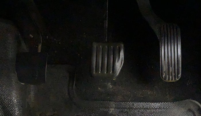 2022 Tata Harrier XT PLUS 2.0L KRYOTEC DARK EDITON, Diesel, Manual, 13,768 km, Pedals