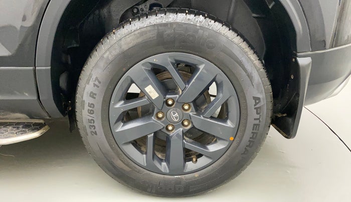 2022 Tata Harrier XT PLUS 2.0L KRYOTEC DARK EDITON, Diesel, Manual, 13,768 km, Left Rear Wheel