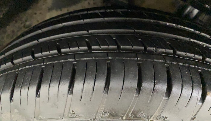 2022 Tata Harrier XT PLUS 2.0L KRYOTEC DARK EDITON, Diesel, Manual, 13,768 km, Left Front Tyre Tread