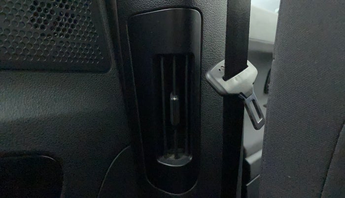 2022 Tata Harrier XT PLUS 2.0L KRYOTEC DARK EDITON, Diesel, Manual, 13,768 km, Rear AC Vents