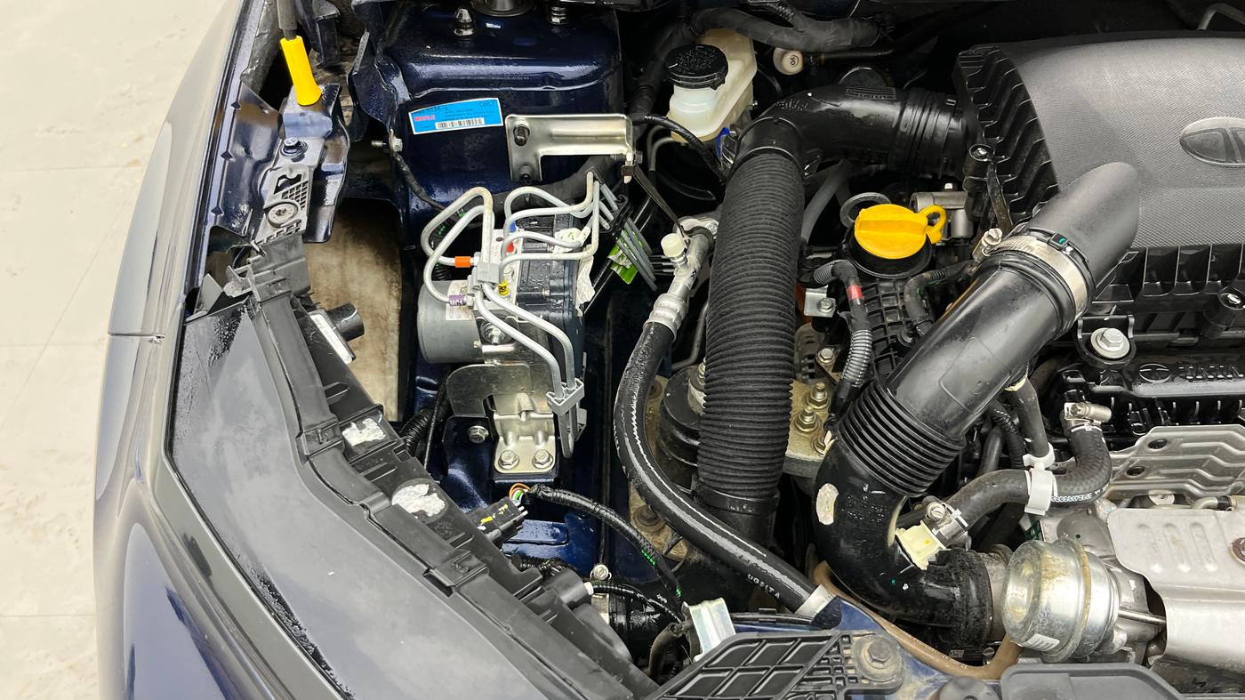 2024 Tata Curvv Accomplished S 1.2 Petrol 7DCA, Petrol, Automatic, 1,401 km, Engine View - Right
