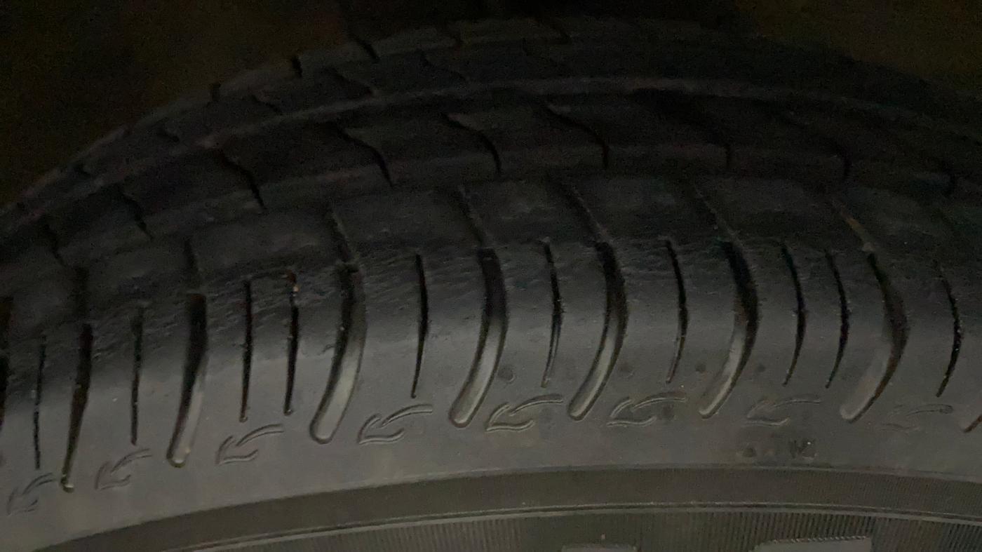 2021 Maruti S PRESSO VXI, Petrol, Manual, 15,270 km, Right Front Tyre Tread