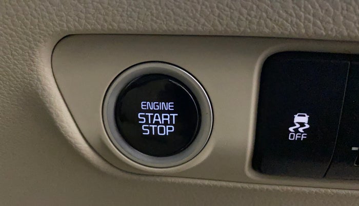 2022 KIA CARENS LUXURY PLUS 1.4 PETROL DCT 7 STR, Petrol, Automatic, 37,117 km, Keyless Start/ Stop Button