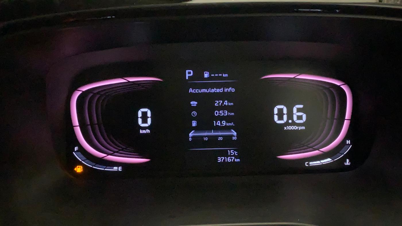 2022 KIA CARENS LUXURY PLUS 1.4 PETROL DCT 7 STR, Petrol, Automatic, 37,117 km, Odometer Image