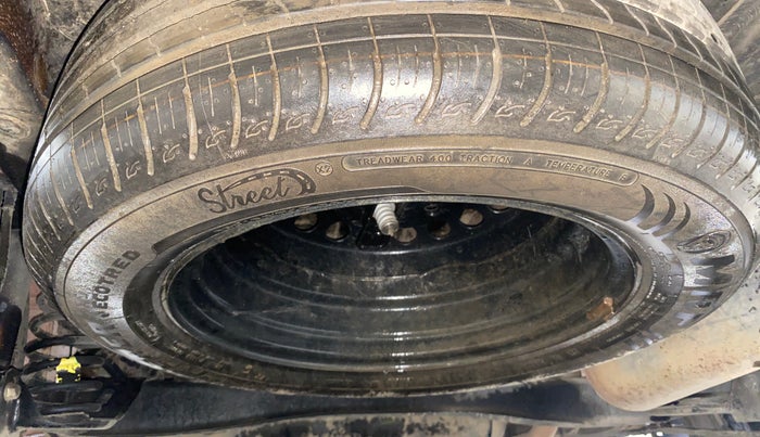 2022 KIA CARENS LUXURY PLUS 1.4 PETROL DCT 7 STR, Petrol, Automatic, 37,117 km, Spare Tyre