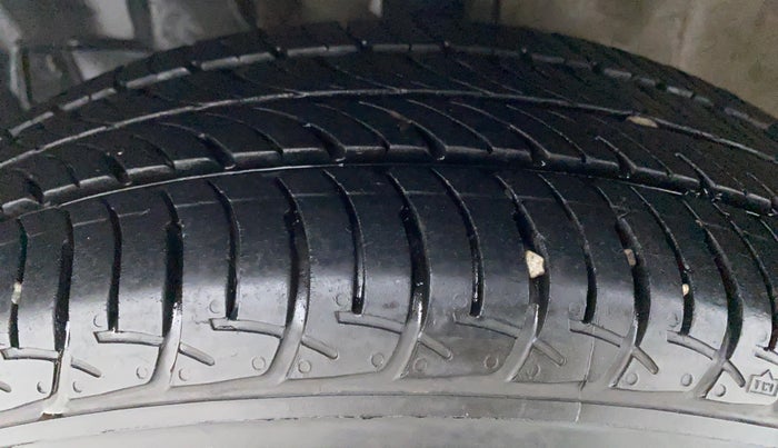 2019 Maruti New Wagon-R ZXI 1.2 old, Petrol, Manual, 32,324 km, Left Front Tyre Tread