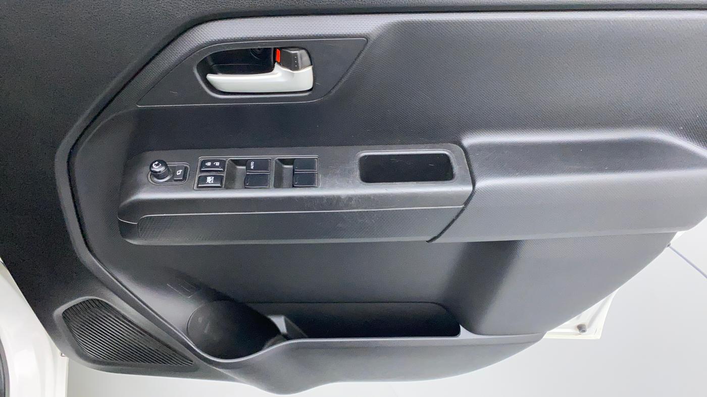 2019 Maruti New Wagon-R ZXI 1.2 old, Petrol, Manual, 32,324 km, Driver Side Door Panels Control
