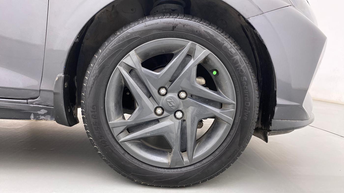 2020 Hyundai NEW I20 SPORTZ 1.2 MT, Petrol, Manual, 60,659 km, Right Front Wheel
