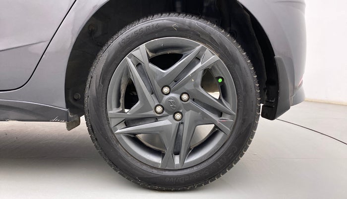 2020 Hyundai NEW I20 SPORTZ 1.2 MT, Petrol, Manual, 60,659 km, Left Rear Wheel