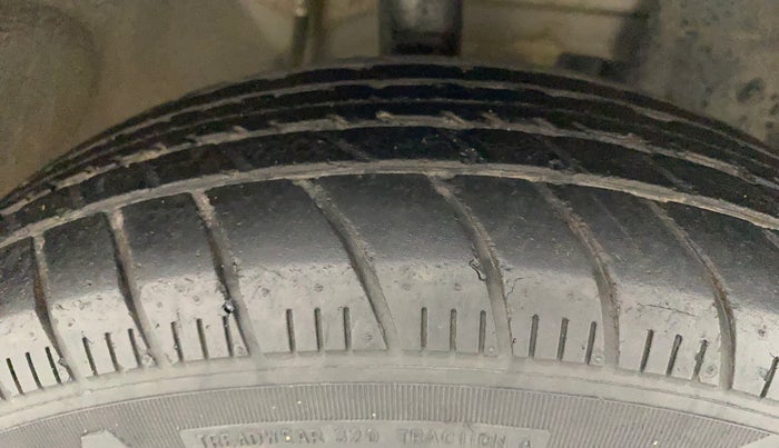 2018 Nissan Micra Active XL O, Petrol, Manual, 33,048 km, Right Front Tyre Tread