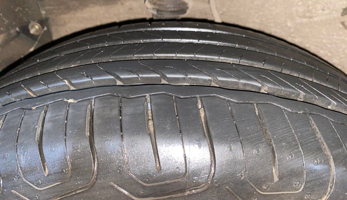 2018 Tata NEXON XZA PLUS PETROL, Petrol, Automatic, 55,388 km, Right Rear Tyre Tread