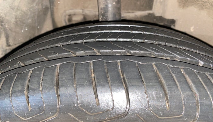 2018 Tata NEXON XZA PLUS PETROL, Petrol, Automatic, 55,388 km, Right Front Tyre Tread