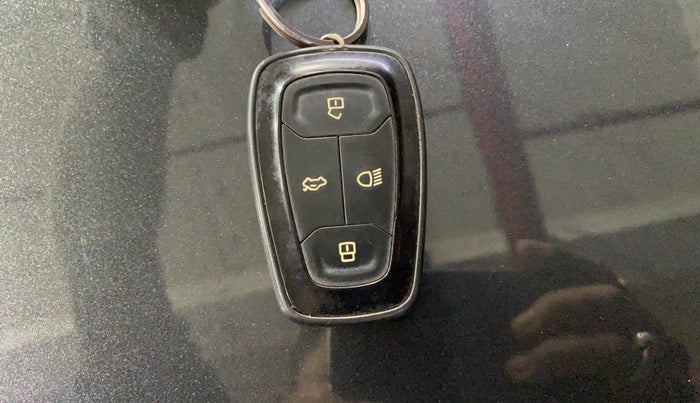 2018 Tata NEXON XZA PLUS PETROL, Petrol, Automatic, 55,388 km, Key Close Up