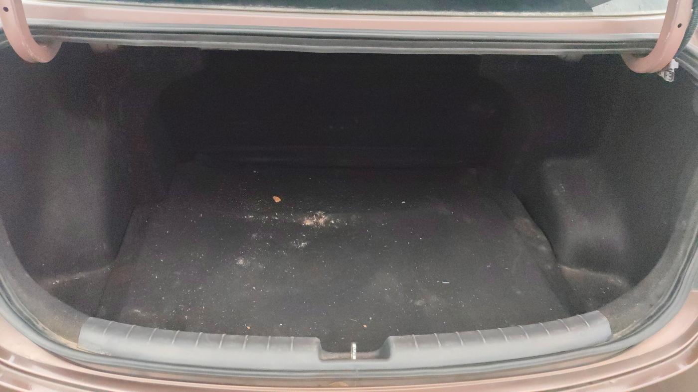 2020 Hyundai AURA SX 1.2, Petrol, Manual, 95,757 km, Boot Inside