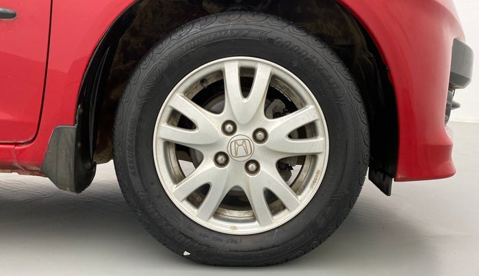 2013 Honda Brio 1.2 VX AT I VTEC, Petrol, Automatic, 27,573 km, Right Front Wheel
