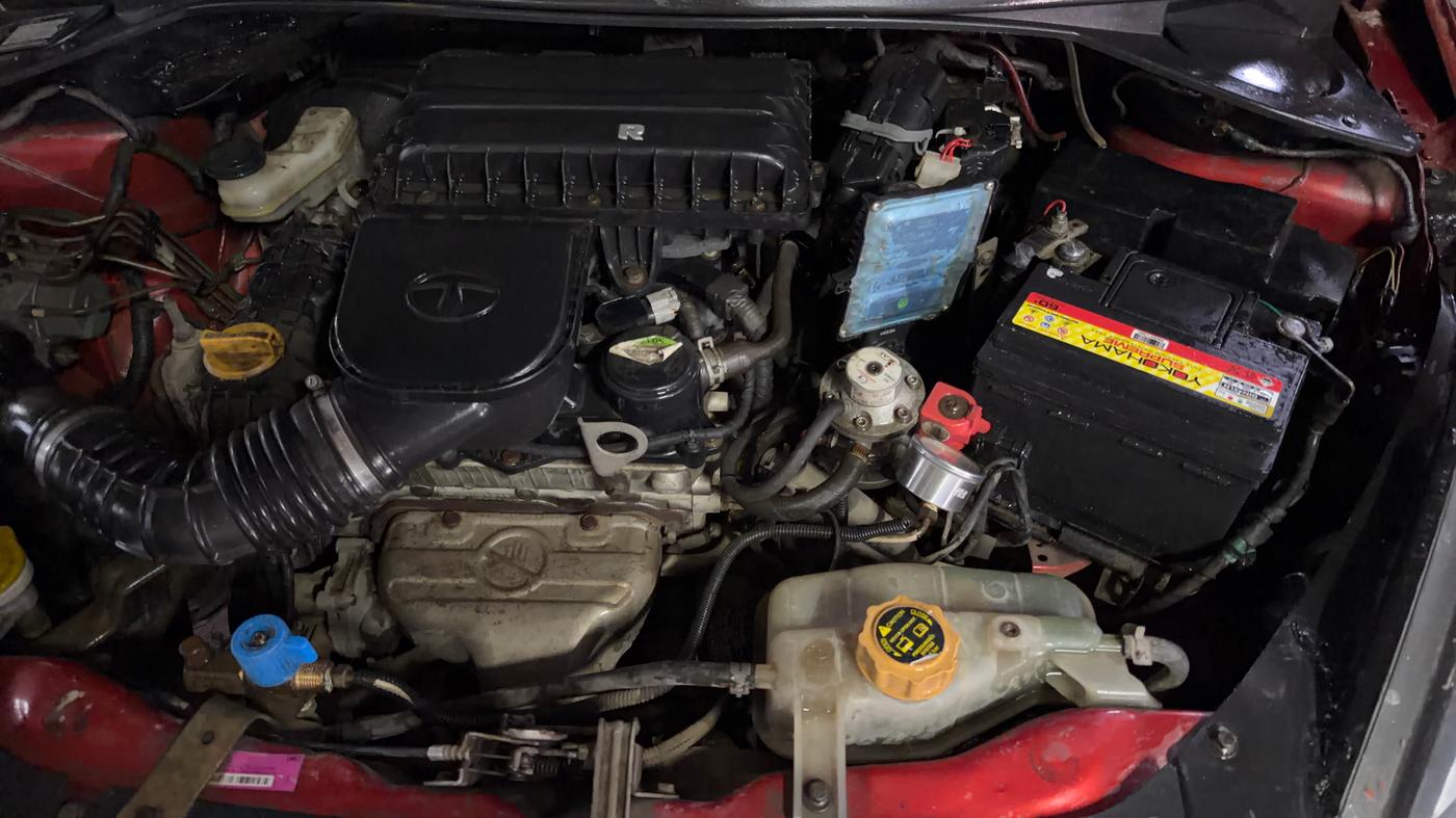 2017 Tata TIGOR XZ PETROL, CNG, Manual, 74,324 km, Engine View - Left