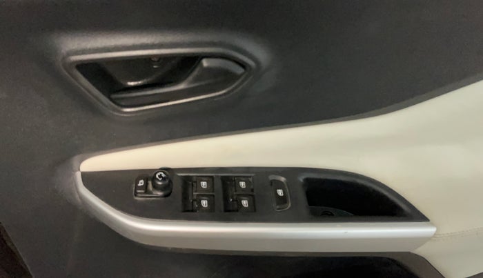 2023 Nissan MAGNITE XE, Petrol, Manual, 40,447 km, Driver Side Door Panels Control