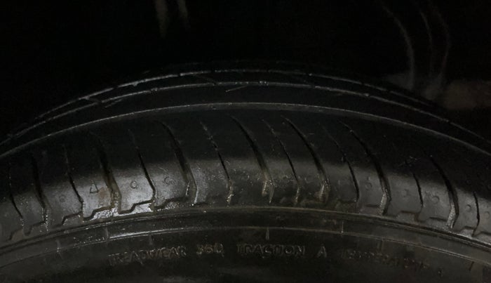 2023 Nissan MAGNITE XE, Petrol, Manual, 40,447 km, Right Rear Tyre Tread