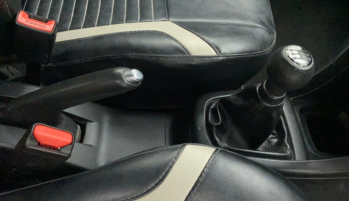 2016 Maruti Swift VXI, Petrol, Manual, 58,408 km, Gear Lever