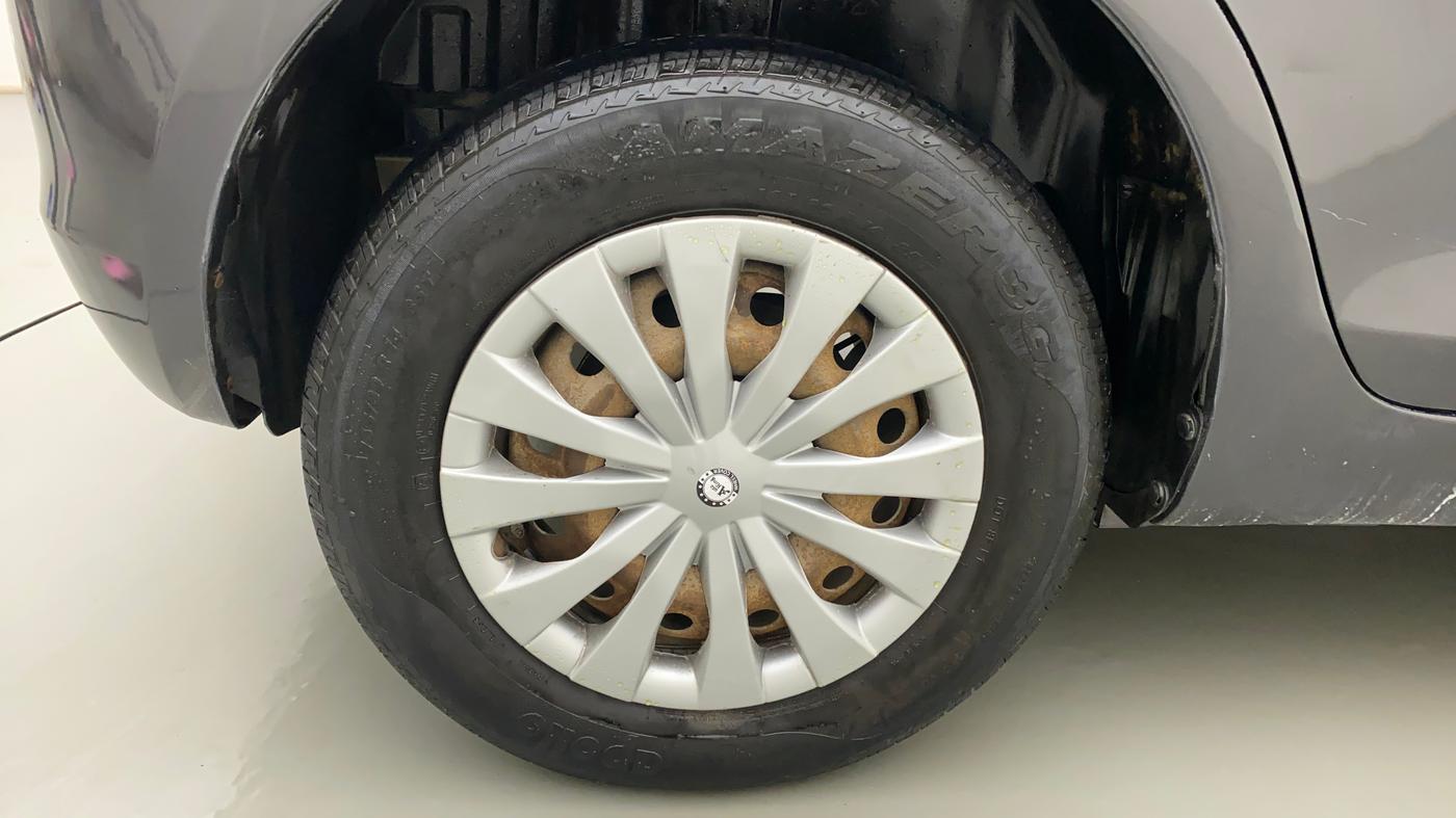 2016 Maruti Swift VXI, Petrol, Manual, 58,408 km, Right Rear Wheel