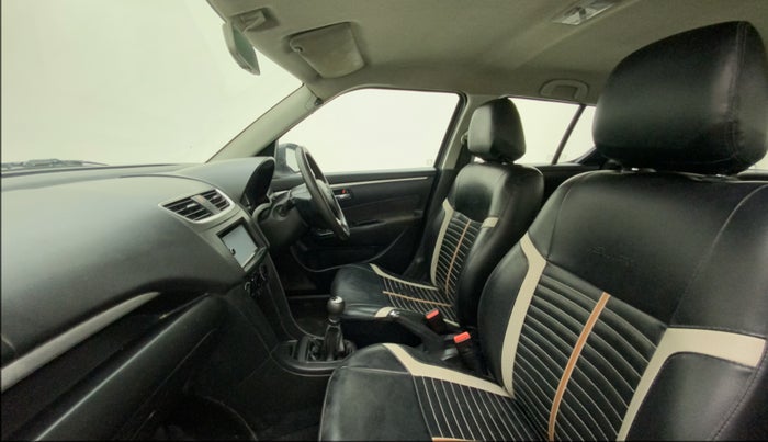 2016 Maruti Swift VXI, Petrol, Manual, 58,408 km, Right Side Front Door Cabin