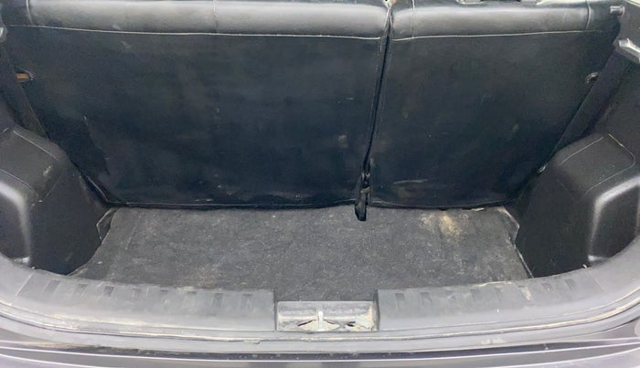 2016 Maruti Swift VXI, Petrol, Manual, 58,408 km, Boot Inside