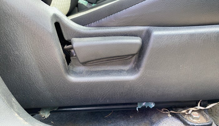 2020 Maruti Alto LXI, Petrol, Manual, 35,941 km, Driver Side Adjustment Panel