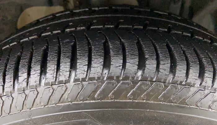 2014 Ford Ecosport 1.5 TREND TI VCT, Petrol, Manual, 26,064 km, Right Front Tyre Tread