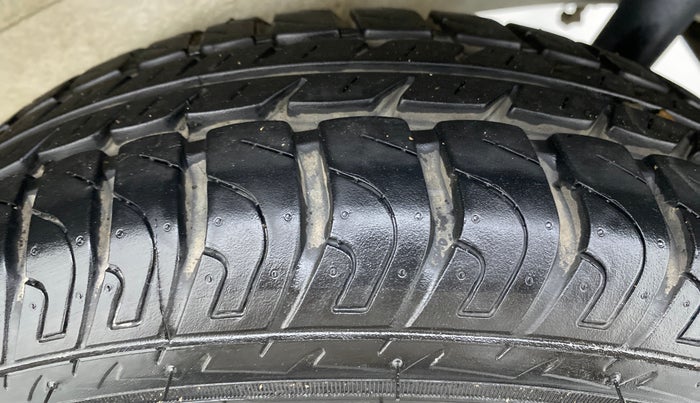 2018 Maruti Wagon R 1.0 VXI, Petrol, Manual, 15,855 km, Left Rear Tyre Tread