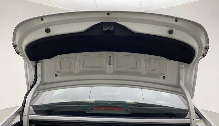 2017 Hyundai Verna 1.6 SX (O) CRDI MT, Diesel, Manual, 47,089 km, Boot Door Open