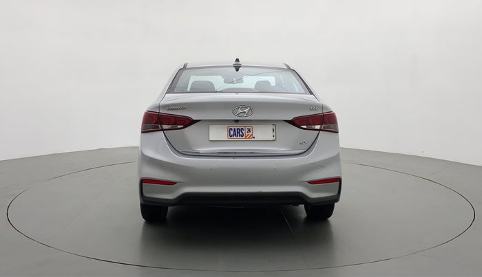 2017 Hyundai Verna 1.6 SX (O) CRDI MT, Diesel, Manual, 47,089 km, Back/Rear