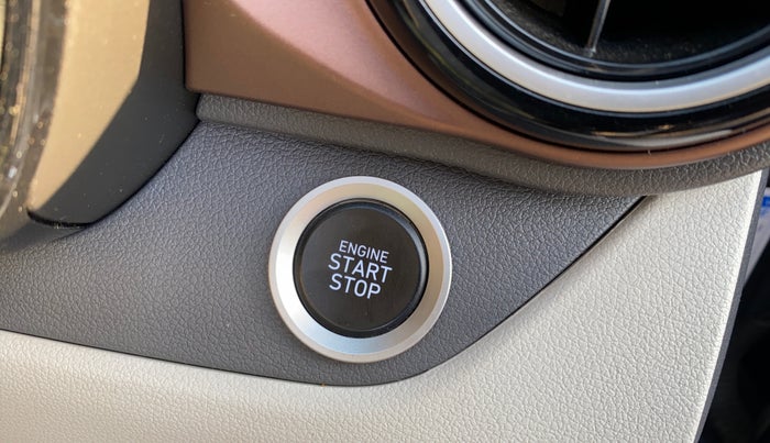 2024 Hyundai AURA SX 1.2 CNG, CNG, Manual, 16,272 km, Keyless Start/ Stop Button