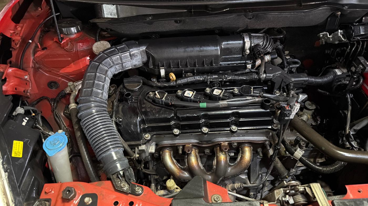 2018 Maruti Swift LXI, Petrol, Manual, 64,177 km, Engine View - Right