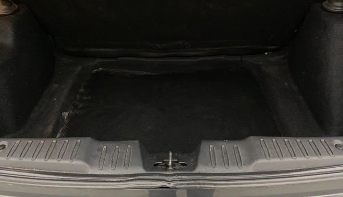 2021 Tata ALTROZ XZ PETROL, Petrol, Manual, 33,952 km, Boot Inside