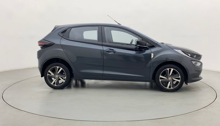 2021 Tata ALTROZ XZ PETROL, Petrol, Manual, 33,952 km, Right Side View