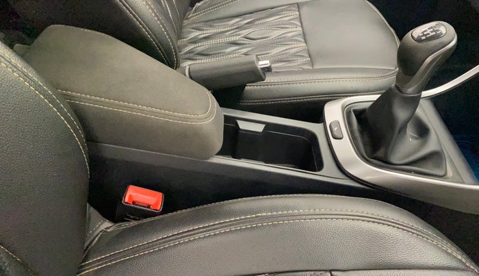 2021 Tata ALTROZ XZ PETROL, Petrol, Manual, 33,952 km, Gear Lever
