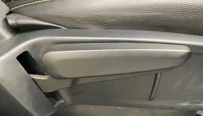2021 Tata ALTROZ XZ PETROL, Petrol, Manual, 33,952 km, Driver Side Adjustment Panel