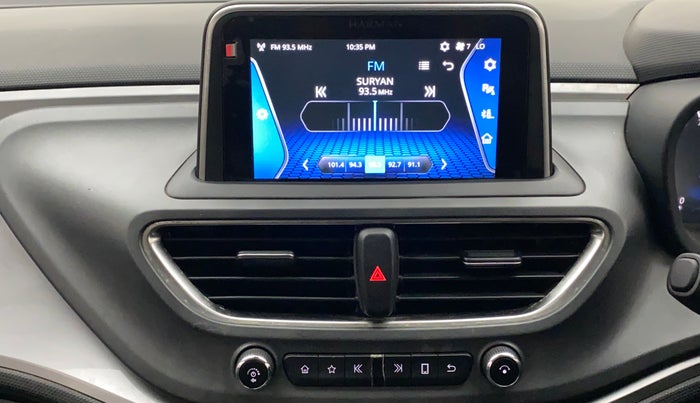 2021 Tata ALTROZ XZ PETROL, Petrol, Manual, 33,952 km, Infotainment System