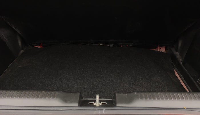 2020 Maruti Swift VXI, Petrol, Manual, 36,685 km, Boot Inside