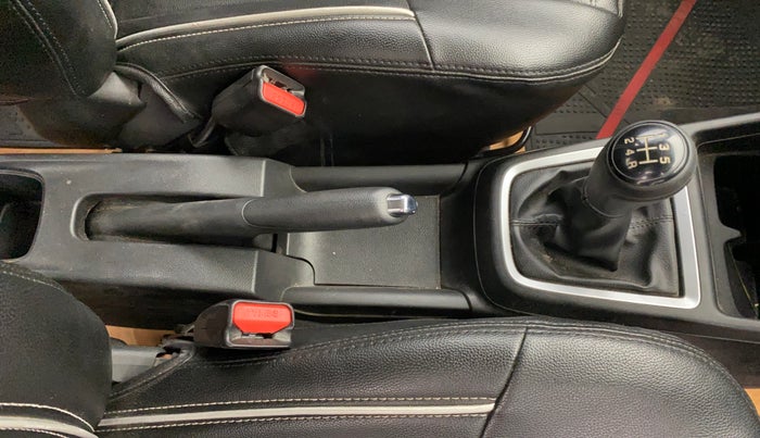2020 Maruti Swift VXI, Petrol, Manual, 36,685 km, Gear Lever